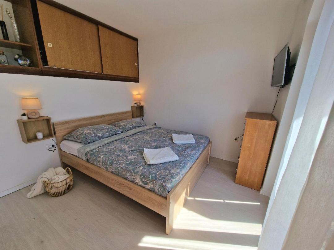 Studio Apartman Karla Rijeka Buitenkant foto